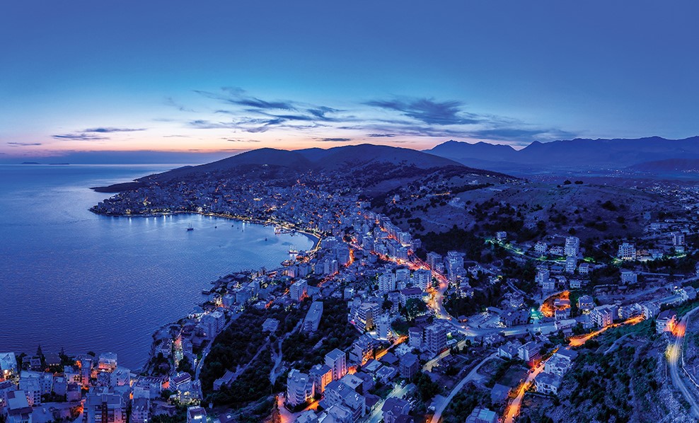 Verë zhgënjyese për turizmin në Shqipëri: Turistë të shumtë, por kursimtarë